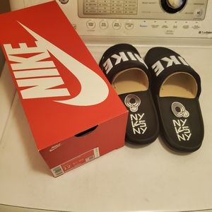NIKE OFFCOURT MENS SLIDES BLACK AND WHITE SIZE 12